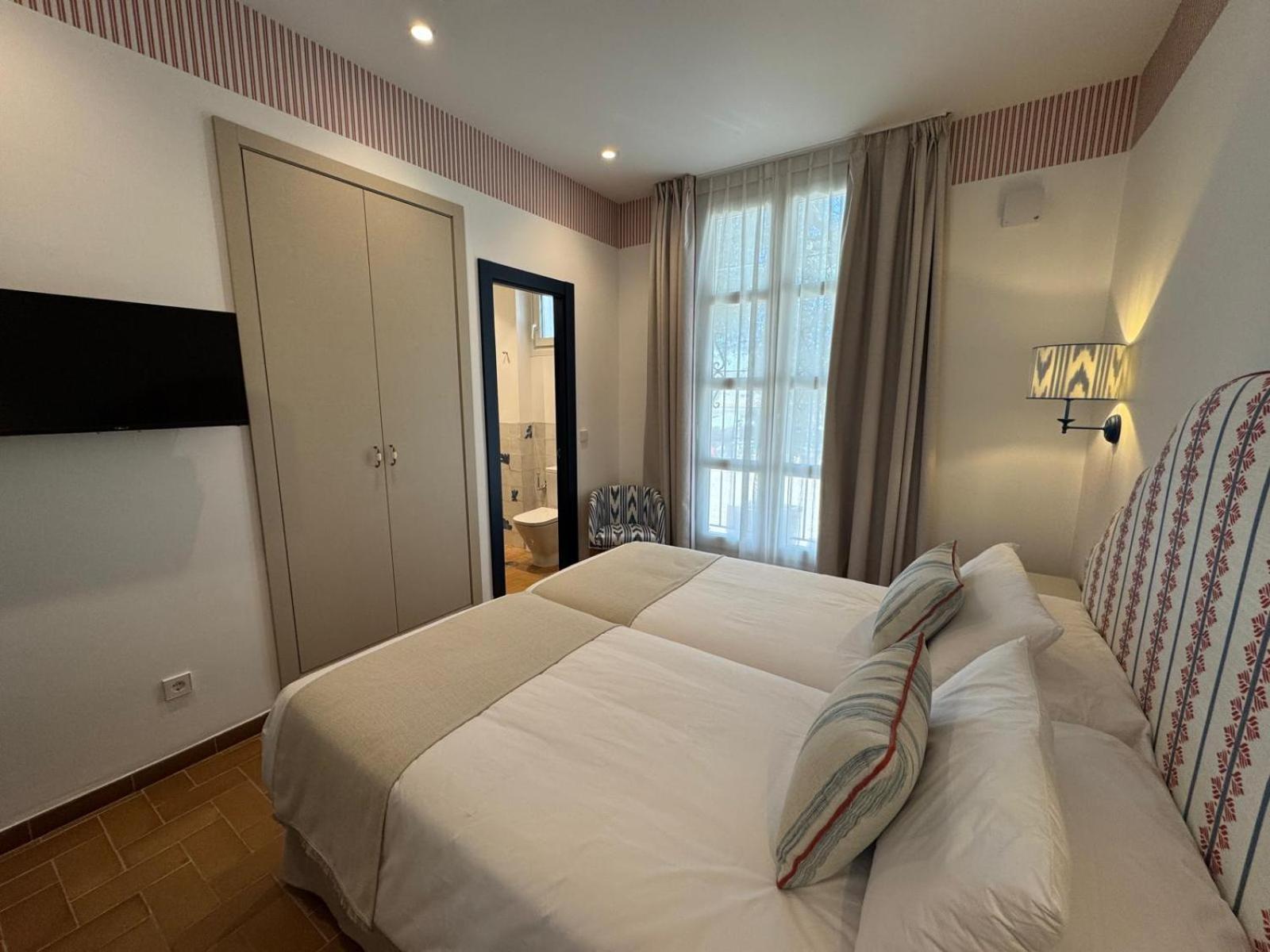 Hotel Toruno Del Rocio เอลโรซิโอ ภายนอก รูปภาพ