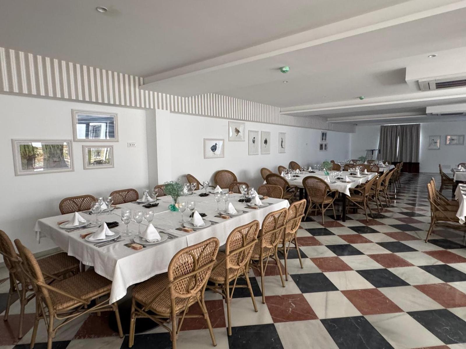 Hotel Toruno Del Rocio เอลโรซิโอ ภายนอก รูปภาพ